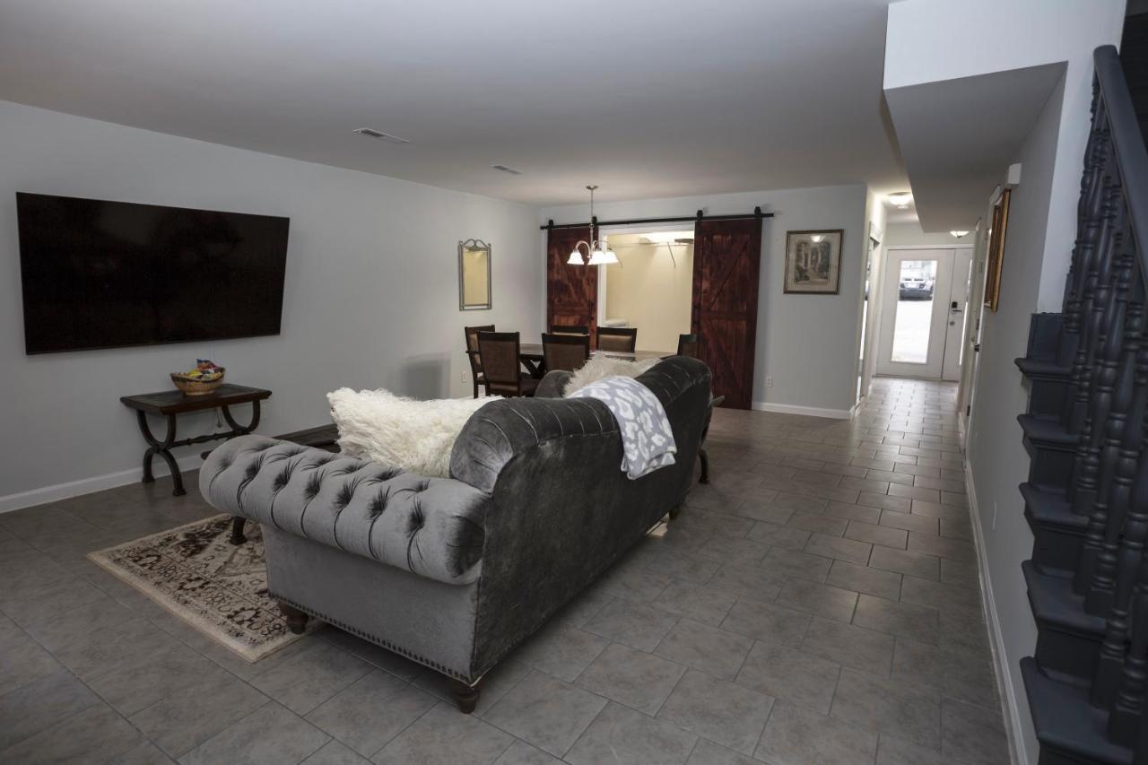 Elegant 3 Bedroom Apt With Free Parking And Balcony Nashville Buitenkant foto